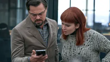 Zasłona do filmu "Nie patrz w górę" #238163