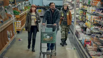 Zasłona do filmu "Nie patrz w górę" #238183