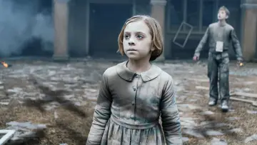 Zasłona do filmu "Cienie pod powiekami" #185304