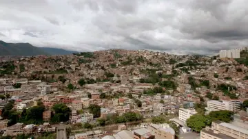 Zasłona do filmu "Venezuela, la maledizione del petrolio" #1149341
