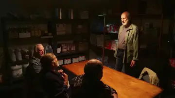 Zasłona do filmu "Nigdy nie jest za późno" #1871099
