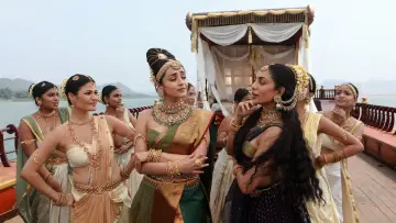 Zasłona do filmu "பொன்னியின் செல்வன்: பாகம் 1" #418260