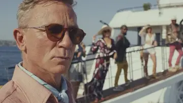 Zasłona do filmu "Glass Onion: Film z serii „Na noże”" #173092