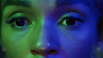 Zasłona do filmu "Glass Onion: Film z serii „Na noże”" #592409