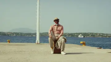 Zasłona do filmu "Glass Onion: Film z serii „Na noże”" #592413