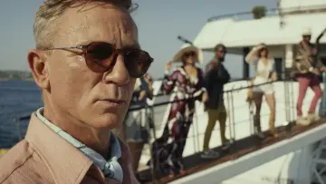 Zasłona do filmu "Glass Onion: Film z serii „Na noże”" #592473
