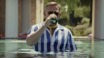 Zasłona do filmu "Glass Onion: Film z serii „Na noże”" #592479