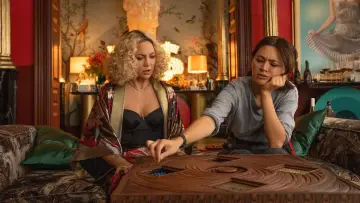 Zasłona do filmu "Glass Onion: Film z serii „Na noże”" #592510