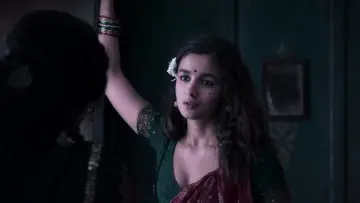 Zasłona do filmu "गंगूबाई काठियावाड़ी" #327524