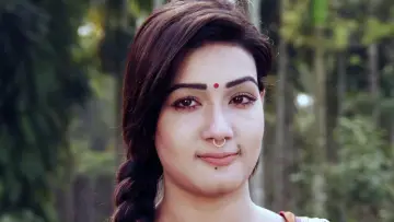 Zasłona do filmu "অনেক সাধের ময়না" #1163681