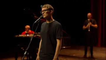 Zasłona do filmu "Musik" #352221