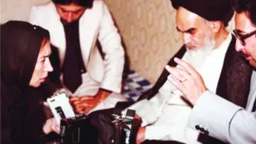 Zasłona do filmu "Oriana Fallaci intervista Ayatollah Khomeini" #1590602