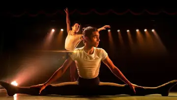 Zasłona do filmu "Yeh Ballet" #738941