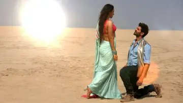 Zasłona do filmu "भूल भुलैया 2" #898881