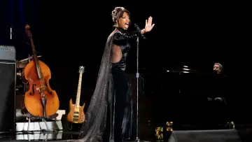 Zasłona do filmu "Whitney Houston: I Wanna Dance with Somebody" #245789