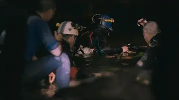 Zasłona do filmu "Trzynaście Żyć" #431647