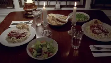 Zasłona do filmu "Z dystansu" #710903