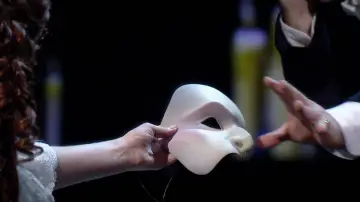 Zasłona do filmu "Upiór w operze w Royal Albert Hall" #1007923