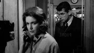 Zasłona do filmu "Maigret voit rouge" #1843870