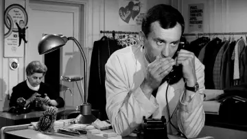 Zasłona do filmu "Maigret voit rouge" #1843875