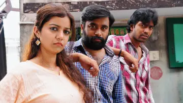 Zasłona do filmu "போராளி" #1162696