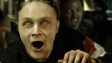 Zasłona do filmu "Powrót trupa" #462153