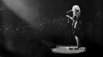 Zasłona do filmu "Adele: Live at the Royal Albert Hall" #1072994