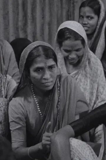 Plakat do filmu "तंबाकुंच्या चाकीला ऊब आली" #1144177