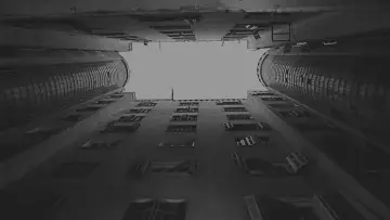 Zasłona do filmu "Λαβύρινθος" #547001