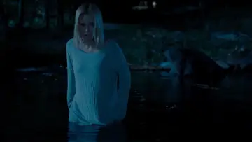 Zasłona do filmu "Co kryje się pod powierzchnią" #419027