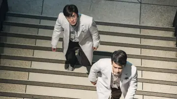 Zasłona do filmu "โกสต์แล็บ..ฉีกกฎทดลองผี" #359772