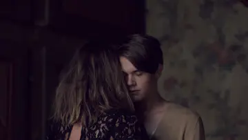 Zasłona do filmu "Lulu" #890050