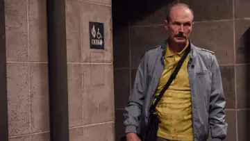Zasłona do filmu "Pod Ostrzałem" #295907