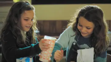 Zasłona do filmu "Mała mama" #236682