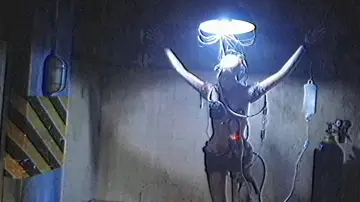 Zasłona do filmu "V/H/S/94" #163054