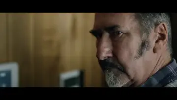 Zasłona do filmu "Uwięziona" #164563