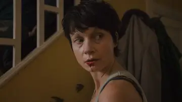 Zasłona do filmu "You Are Not My Mother" #418656