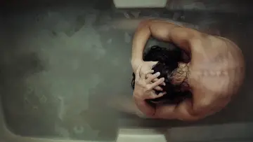 Zasłona do filmu "Huesera : Zbieraczka kości" #326365