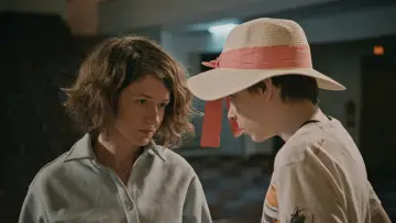 Zasłona do filmu "Каникулы" #1917181