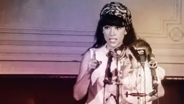 Zasłona do filmu "Rita Moreno: Just a Girl Who Decided to Go for It" #1526611