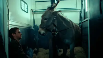 Zasłona do filmu "IO" #195292