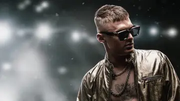 Zasłona do filmu "Richie – król rapu" #448109