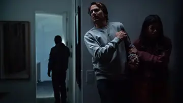 Zasłona do filmu "Wtargnięcie" #309798