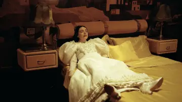 Zasłona do filmu "Biedne istoty" #311391