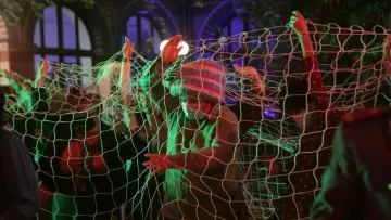 Zasłona do filmu "Niefortunny numerek lub szalone porno" #378877