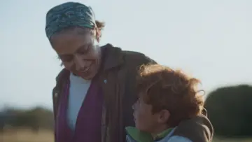 Zasłona do filmu "Do kogo należę?" #1082641