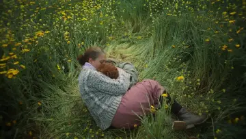 Zasłona do filmu "Do kogo należę?" #438171