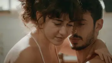 Zasłona do filmu "מישהו יאהב מישהו" #1098464