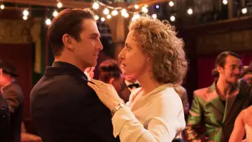 Zasłona do filmu "Jestem Twój" #387726