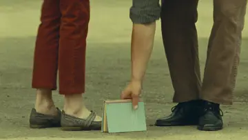 Zasłona do filmu "Co widzimy, patrząc w niebo?" #1851700